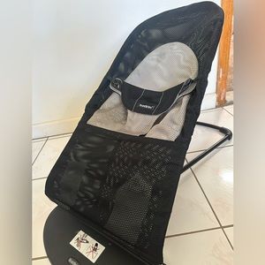 Babybjorn bouncer like new mesh